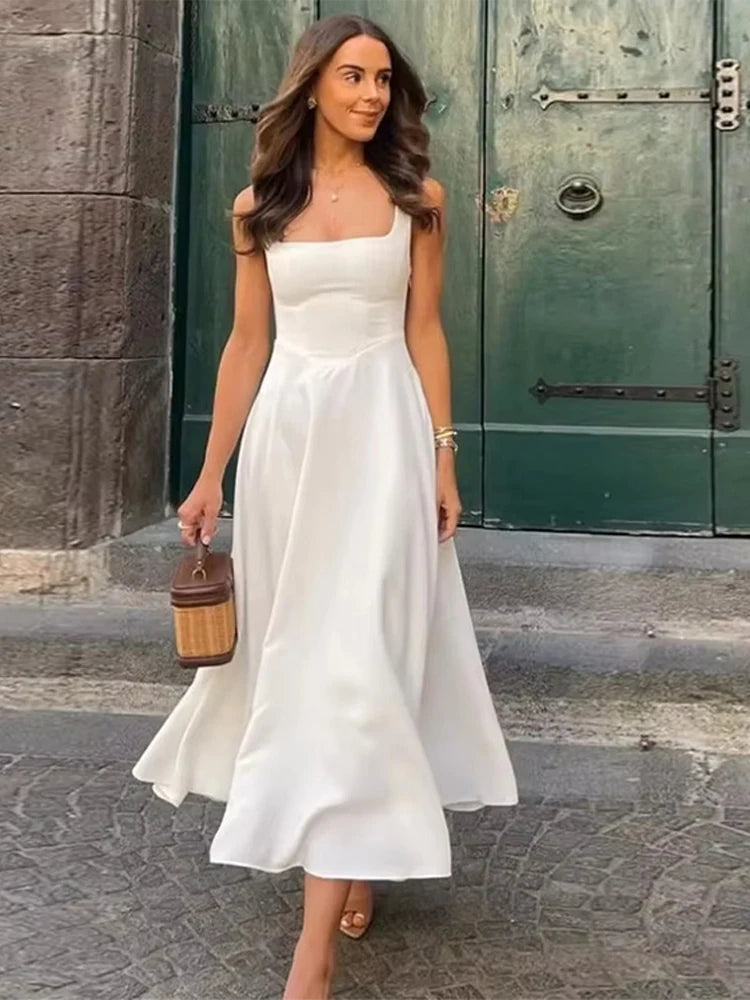 Lana – lengva vasaros midi suknelė